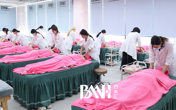 美容师必学的肩颈、背部舒缓按摩手法